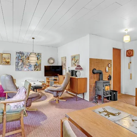 2 Bedroom Amazing In Vejers Strand